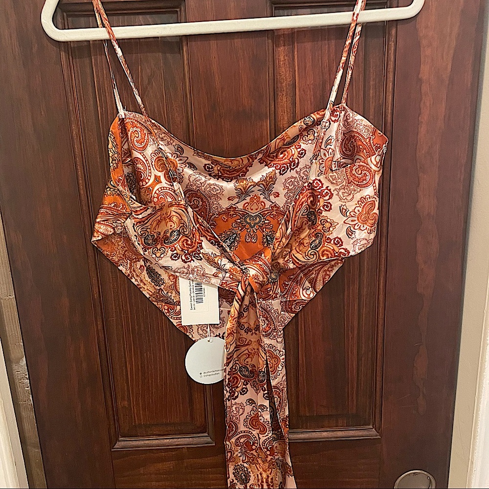 Cloud Ten Bandanna Top - orange paisley - NWT